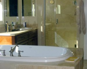 bath822_op_672x533